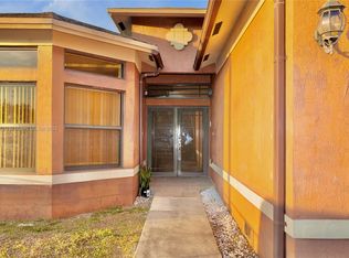 5549 SW 23rd St, West Park, FL 33023