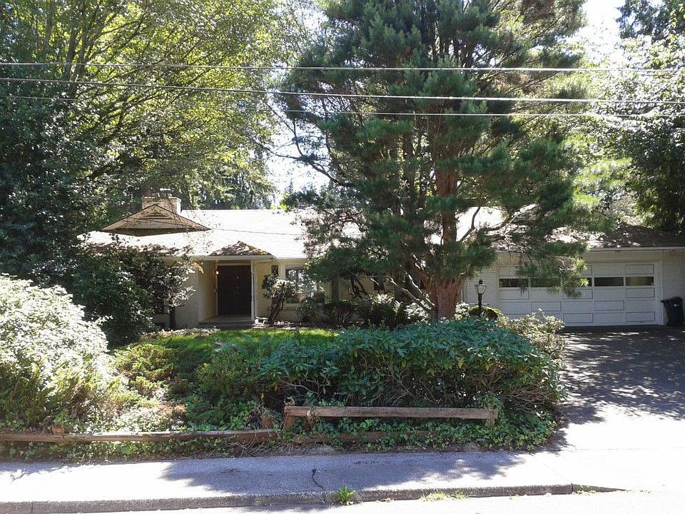 1st image of 1929 Eastwood Dr SE