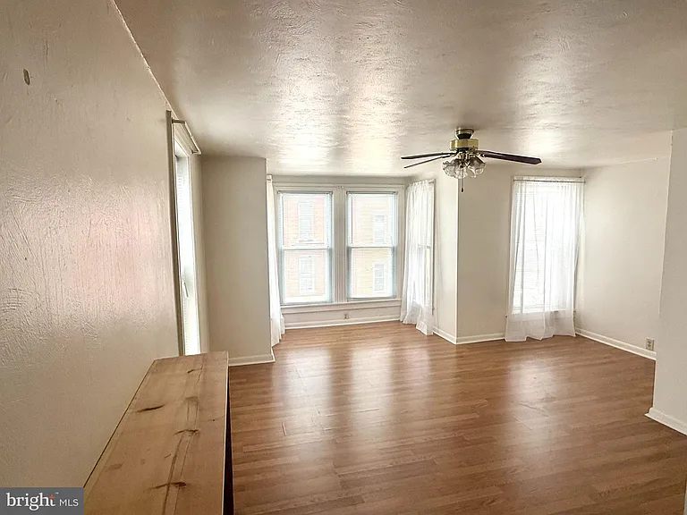 12 S Carlisle St #301 — Photo 6