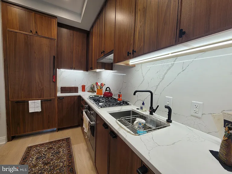 1111 Pennsylvania Ave SE #205 — Photo 4