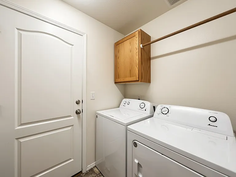 4759 E Tanoak Dr — Photo 38