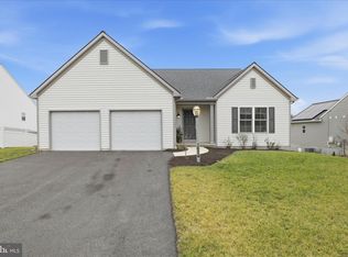1624 Fountain Rock Dr, Dover, PA 17315