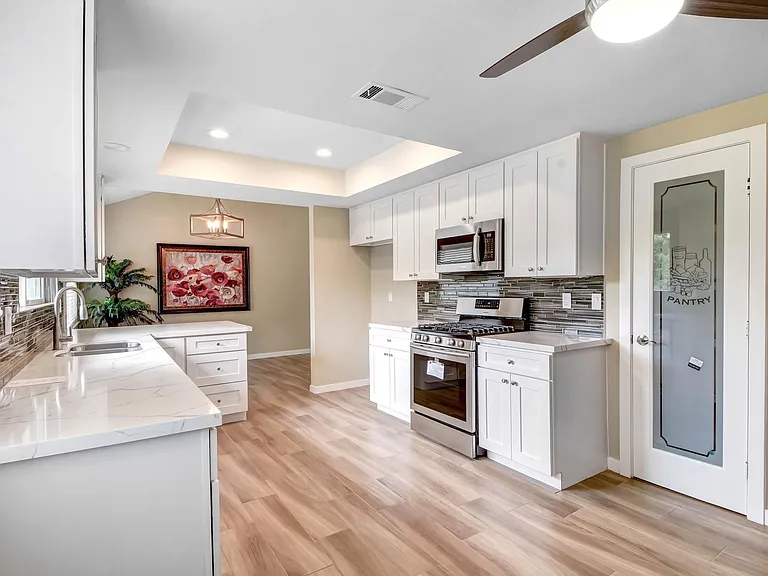 10344 Mignonette St — Photo 4