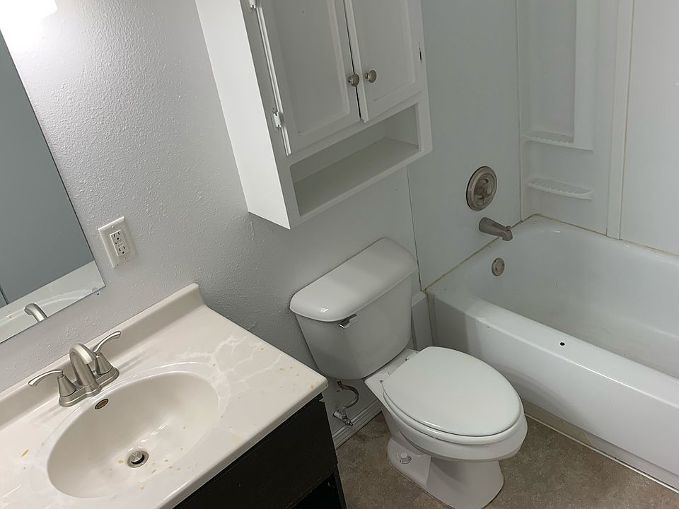 2121 9th Ave S Fargo, ND 58103 Apartment Rentals Fargo, ND Zillow