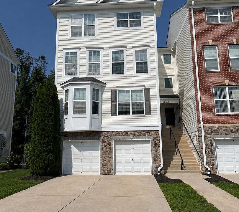 2nd image of 150 Mohegan Dr Unit A