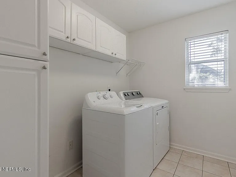 2891 Saint Maarten Ct — Photo 37
