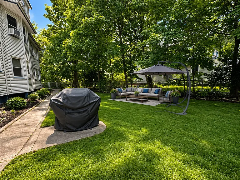 89 Burget Ave — Photo 14