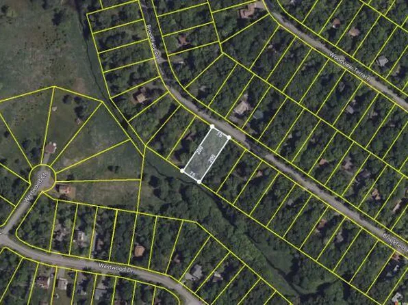 83 Brookfield Rd, Lake Ariel, PA 18436