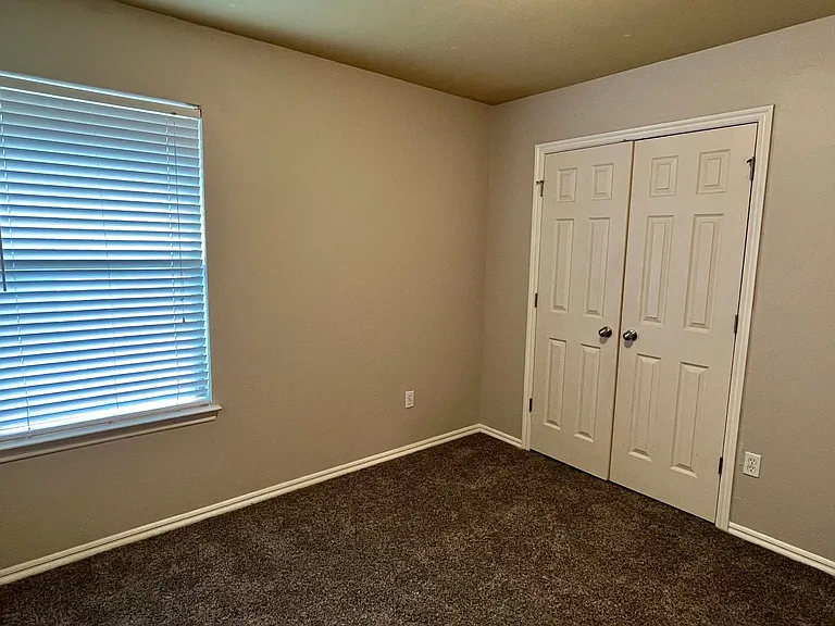 1703 Everglade Ct — Photo 11