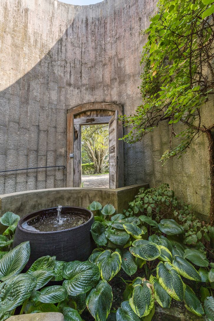  Sense of wellness and retreat...welcoming waterfall