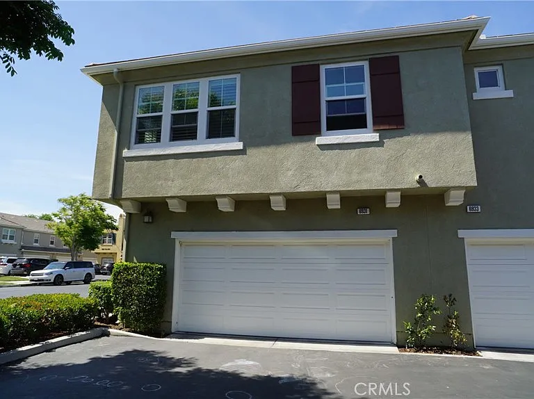 6931 Castor St — Photo 4