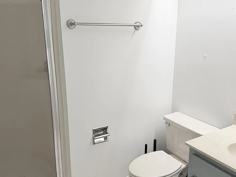 202 McDonald St #1 — Photo 9