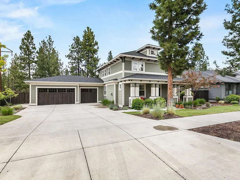 19178 Park Commons Dr — Photo 2