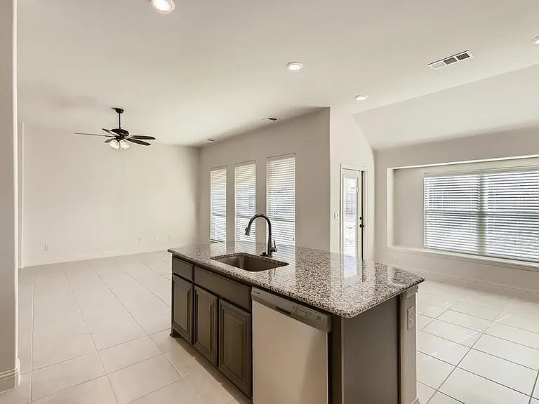 3216 Creekhaven Dr — Photo 14