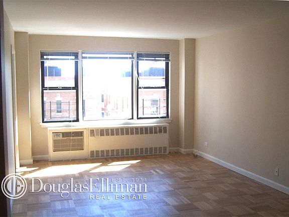 4th image of 460 E 79th St APT 8F