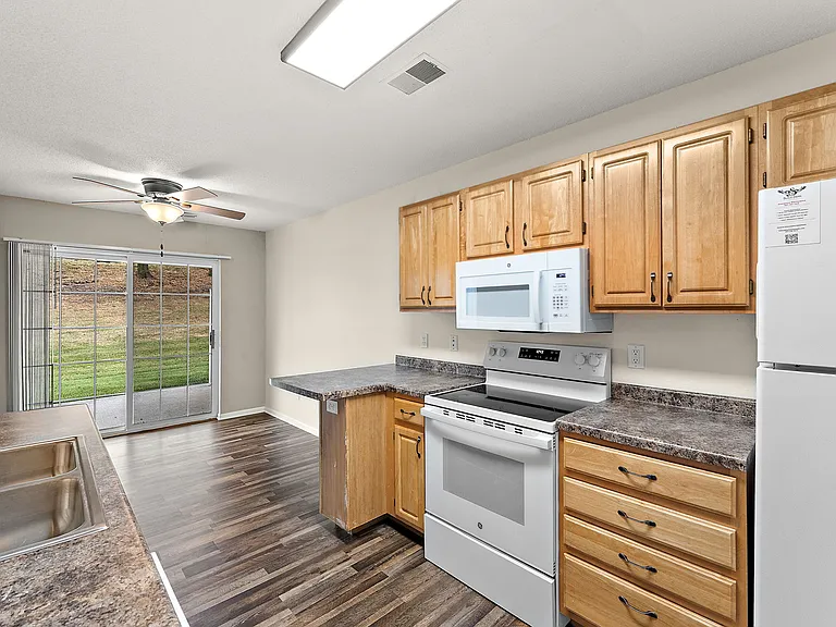 Georgetown Townhomes — Photo 30