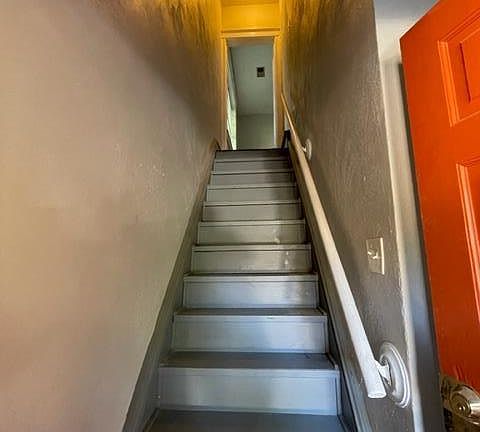 2nd image of 3134 Miami St
