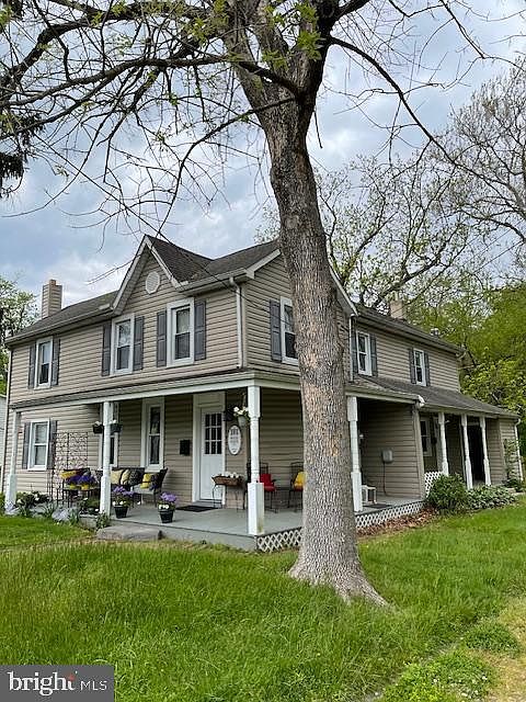 1st image of 101 W Cecil Ave