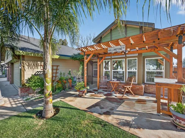 8750 Hollowstone Way, Sacramento, CA 95828
