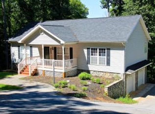 119 Charmwood Cir, Moneta, VA 24121