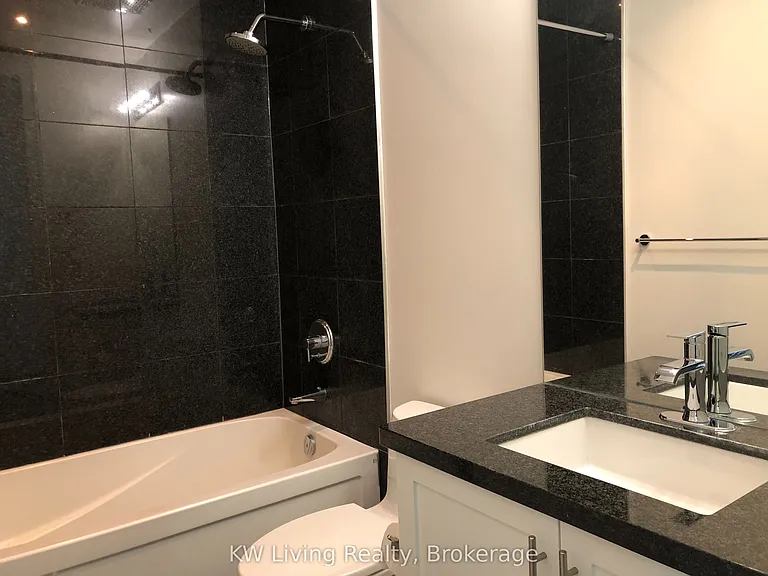 39 Queens Quay E #740 — Photo 7