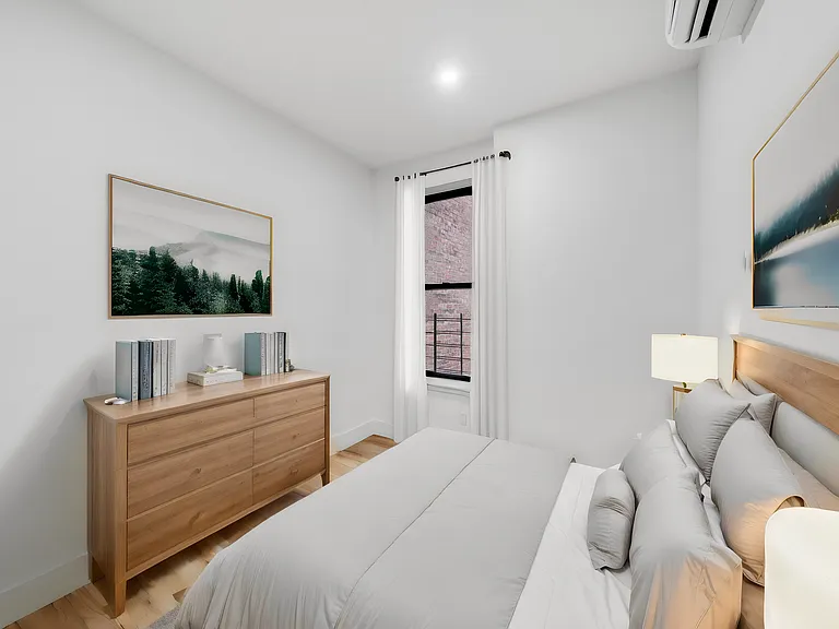 312 Manhattan Ave #4D — Photo 6