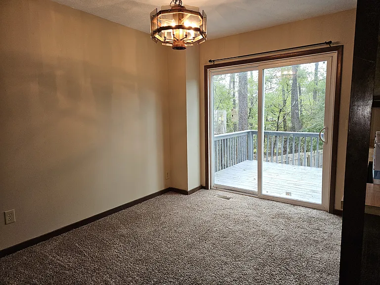 831 Rumford Pl — Photo 5
