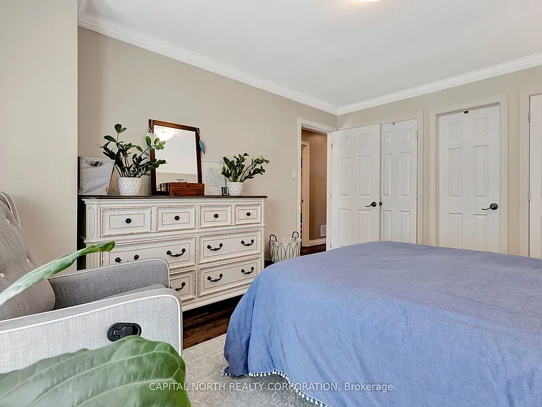 2092 Marine Dr — Photo 14