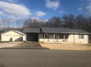 60 Tunstill Loop Rd, Fayetteville, TN 37334