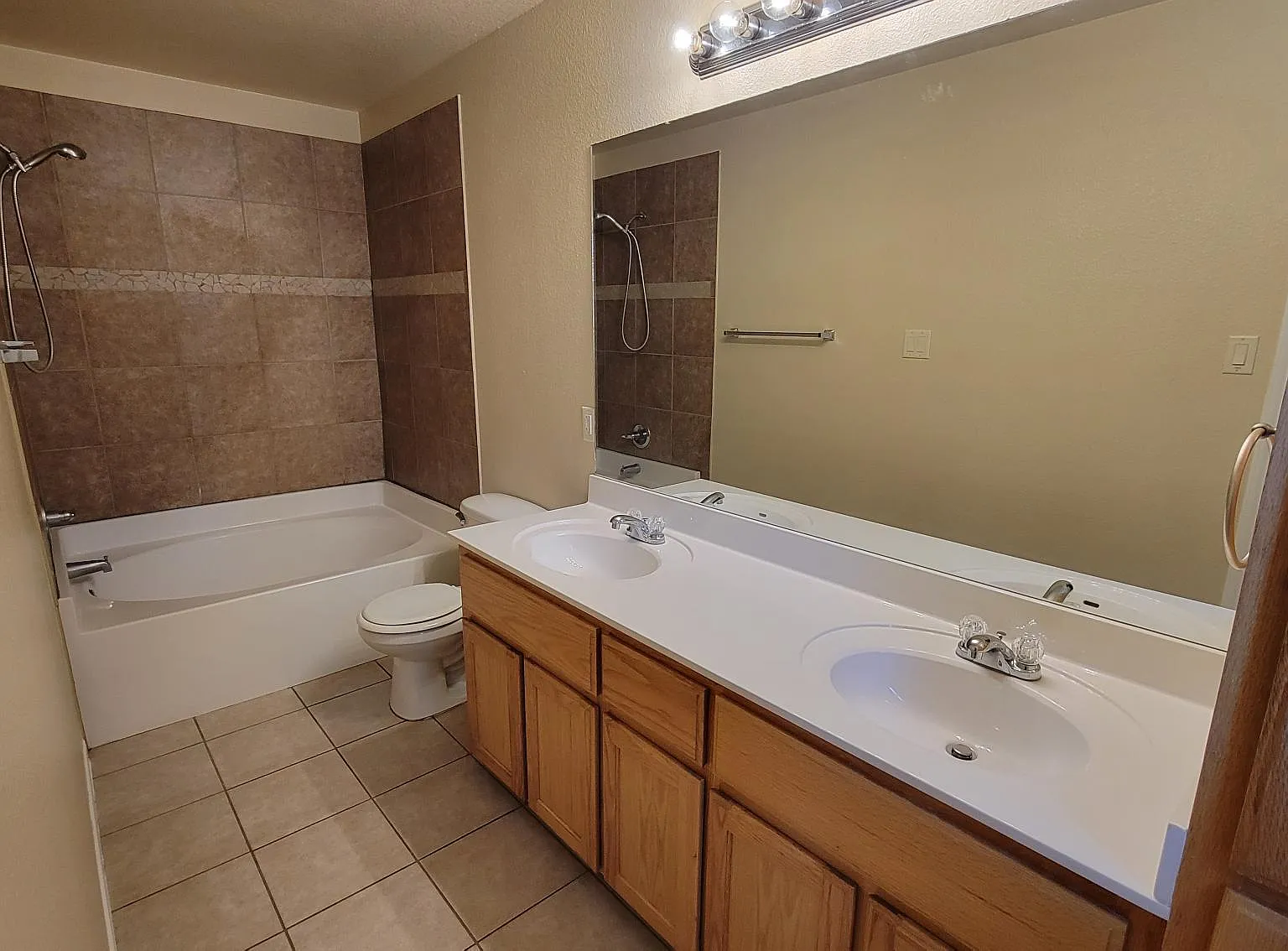 3 bed, 1292 sqft, $1,150 — Photo 4
