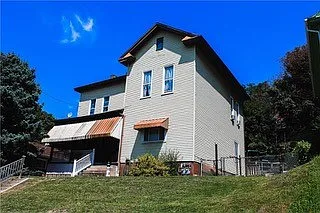 825 North Ave photo 1