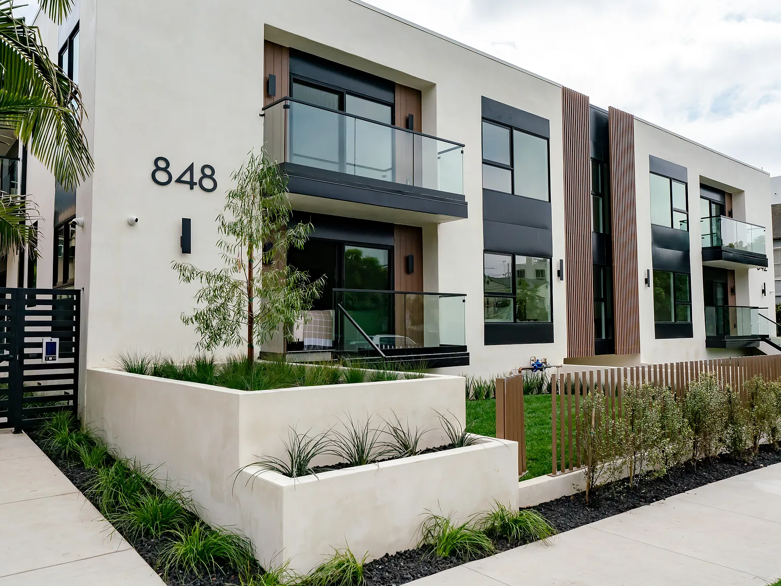 1 bed, 694 sqft, $4,600 — Photo 1