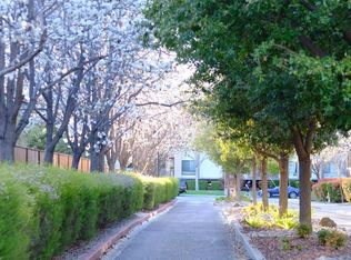 30 Wellington Ct, Mountain View, CA 94040
