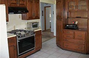 4th image of 215 Lou Ann Dr