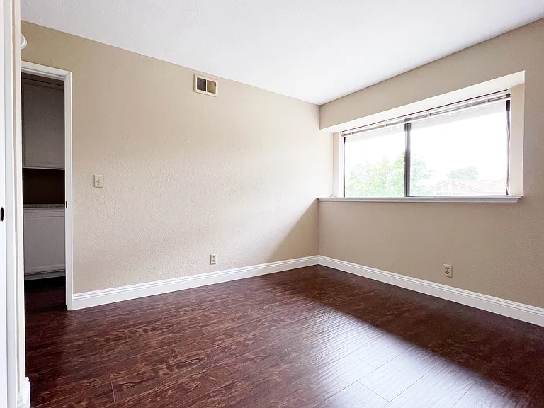 2477 Wooding Ct — Photo 14