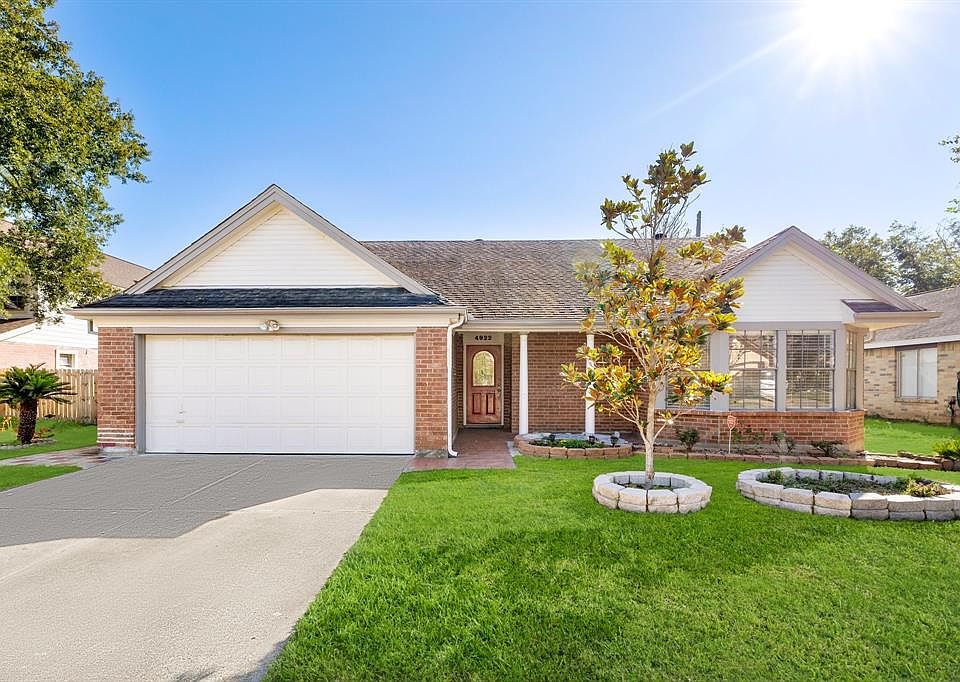 1st image of 4922 E Laureldale Drive