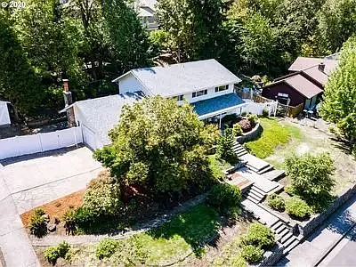 2700 E Wilshire Dr — Photo 1