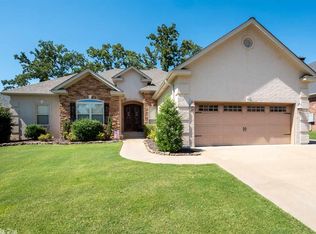 120 Lake Valley Dr, Maumelle, AR 72113
