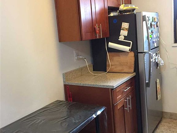 5th image of 6915B 136th St #B