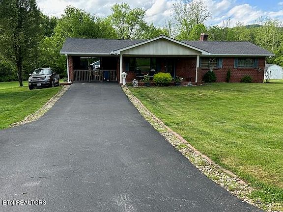 2nd image of 216 Willow Ave
