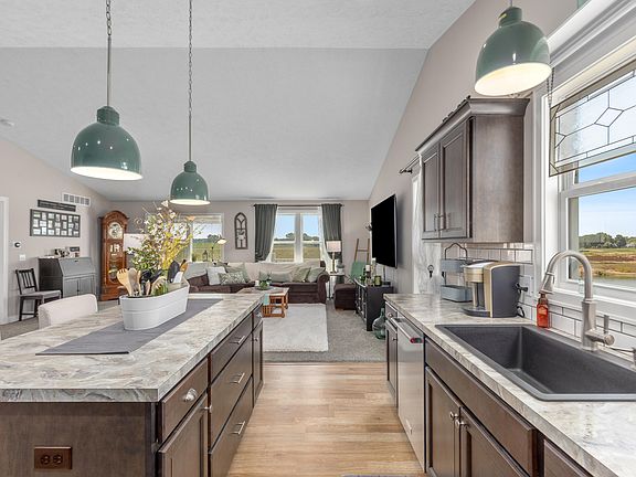 4th image of 4478 Meadow Pond Way