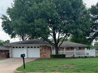 652 SE Elmhurst Ave, Bartlesville, OK 74006
