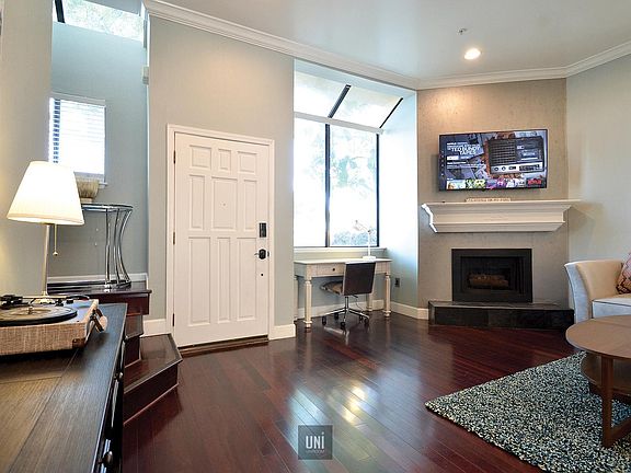 4th image of 657 S Marengo Ave APT 1