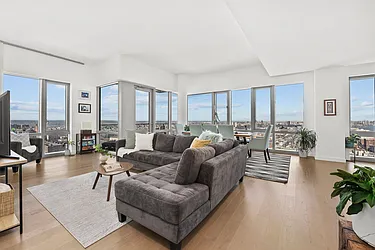 75 Park Lane South, #PH-3701