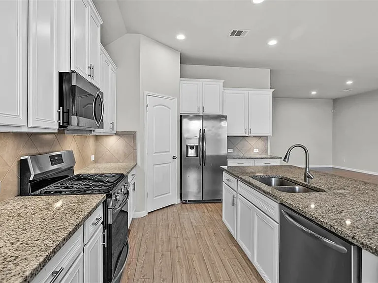 10220 Goose Creek Ln — Photo 21