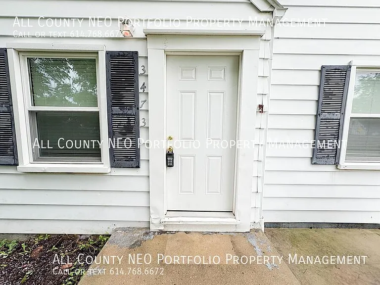 3473 Eisenhower Rd — Photo 2