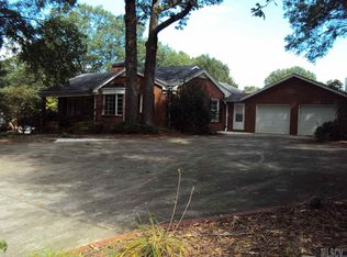 11 9th Ave NE, Hickory, NC 28601