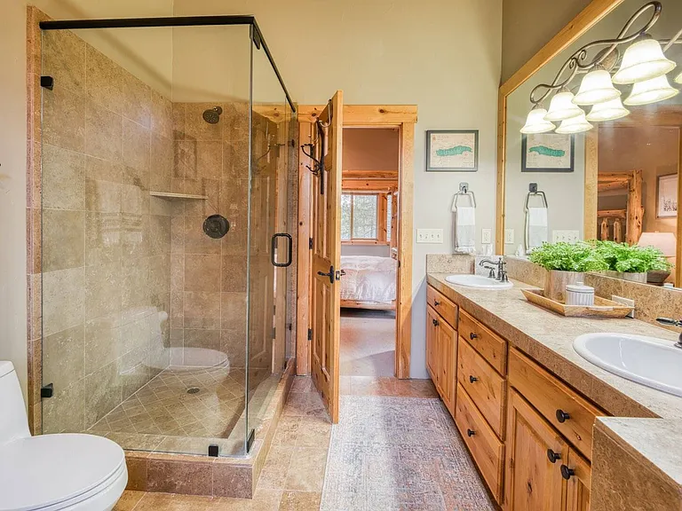 10945 Lausanne Way — Photo 11