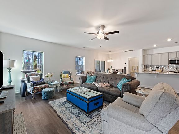 5th image of 58 Banner Ln