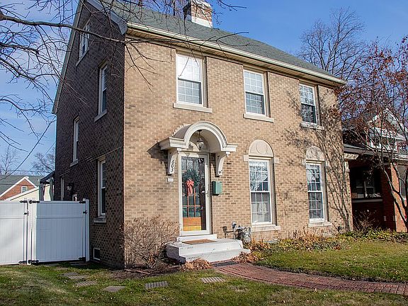 3rd image of 603 W Maywood Ave